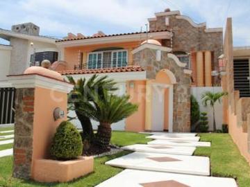 Se Renta Casa en Jardines Del Sol