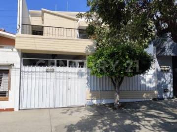 SE RENTA CASA EN LA COLONIA REFORMA