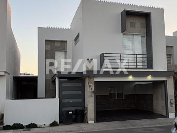 SE RENTA CASA EN RESERVA PONIENTE EN ZONA DORADA