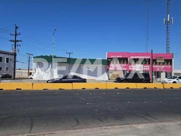 SE RENTA EDIFICIO FRENTE DE CANACO MEXICALI