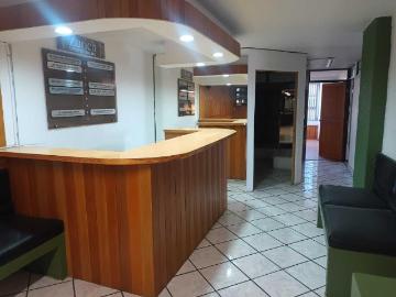 se renta oficina en Naucalpan, frente a plaza satélite