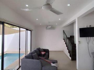 Se Reta Casa en Residencial Arbolada