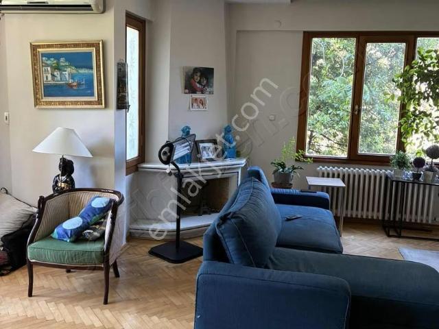 Semt Emlaktan Erenköyde Nezih Sokakta Geniş Kiralık Daire