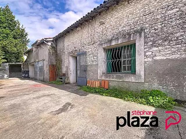 Semussac 17120 Achat / Vente maison 3 pièces t3 terrasse parking