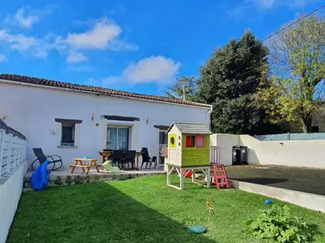 Semussac 17120 Achat / Vente maison 4 pièces t4 parking