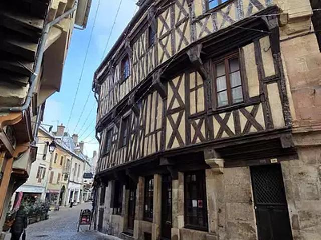 Semur en Auxois 21140 Achat / Vente maison 7 pièces t7