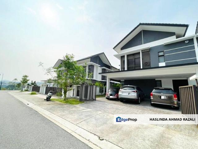 Semanea Hills