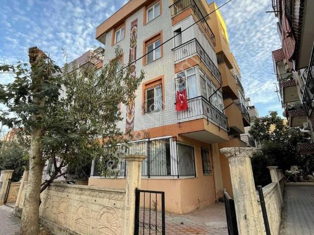 Semayazar Hastanesi Arkasında Bakımlı Yüksek Giriş