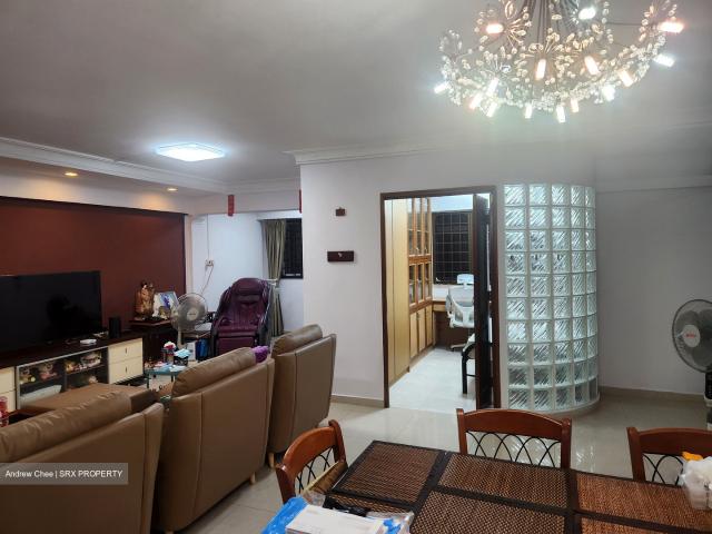 Sembawang Crescent Sembawang, HDB Executive
