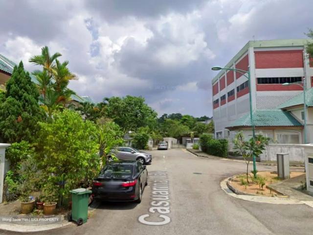 Sembawang Hills Estate D20, Terrace