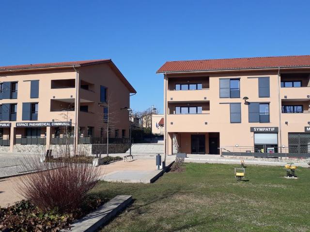 SEMCODA Annonces | Appartement T4 ODENAS Place du monument