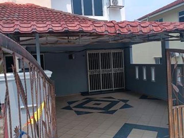 Semenyih mewah end lot 2 storey terrace