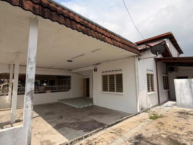 Semi D 15 Tingkat Taman Pertama Batu Berendam Melaka