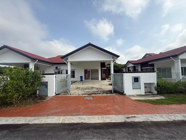 SEMI D 1 storey taman mawar 2 seksyen 29 kg lombong shah alam