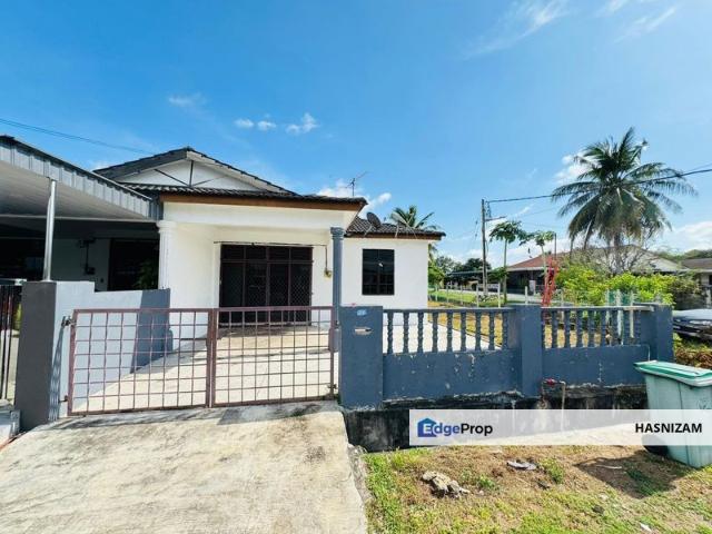 SEMI D CORNER LOT FOR