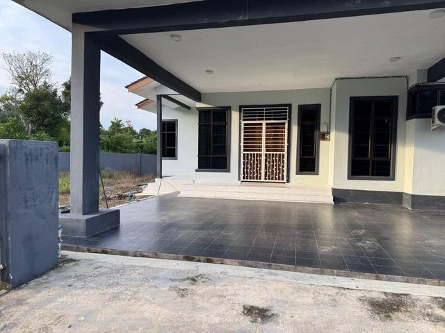 SEMI D Cantik Murah KG bari Kecil SETIU Terengganu