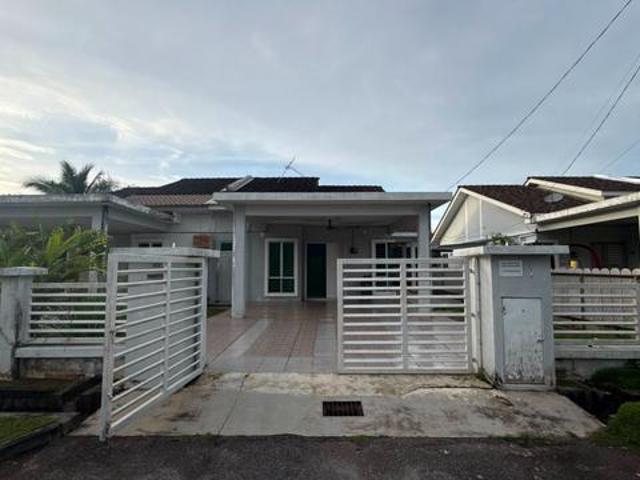Semi D Cantik di Taman Meranti Jeniang Untuk Dijual