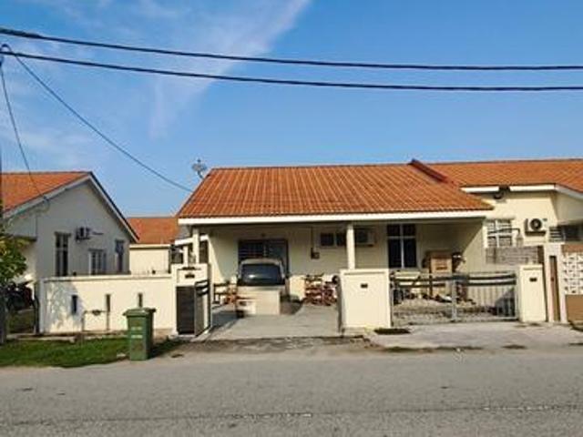 SEMI D CANTIK INDERAPURA UNTUK DiJUAL