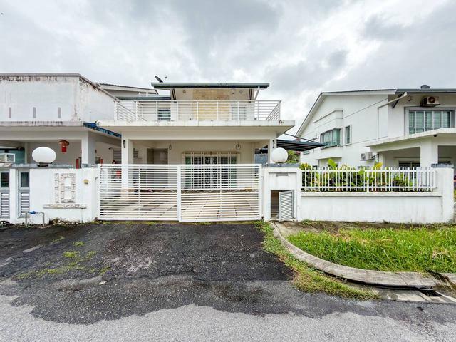 Semi D Double Storey Taman Saujana Emas Kajang