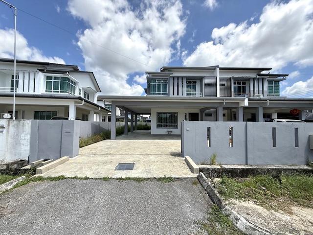 SEMI D Double Storey UNI CENTRAL