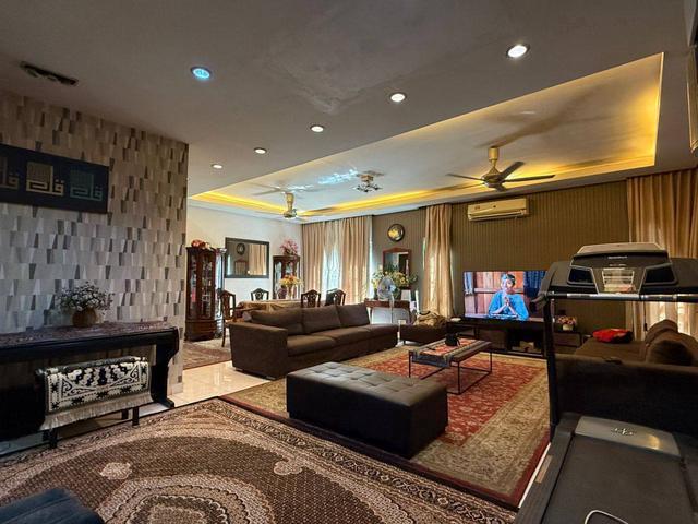 Semi D Double Storey Aman Perdana klang FULLY FURNISH