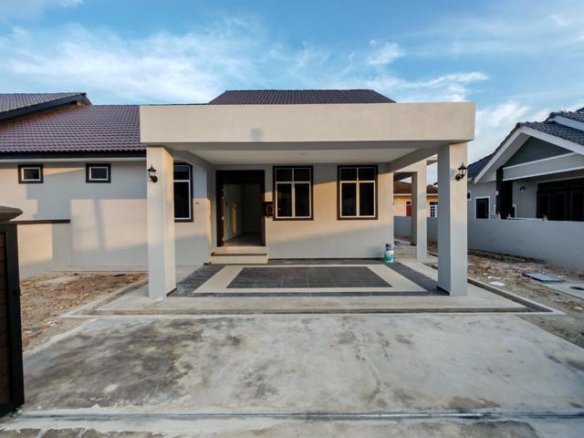 Semi D Dekat SMK SURA PANTAI SURA
