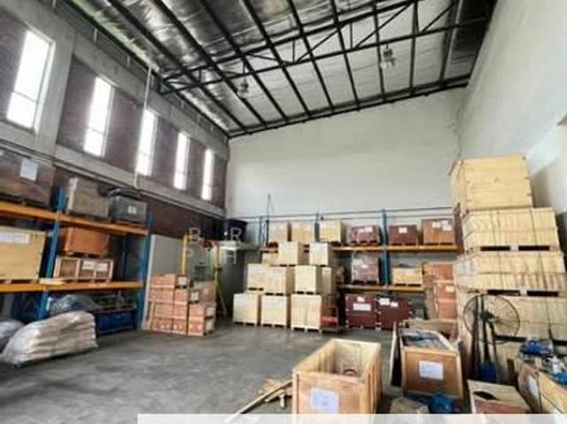 Semi D factory for rent