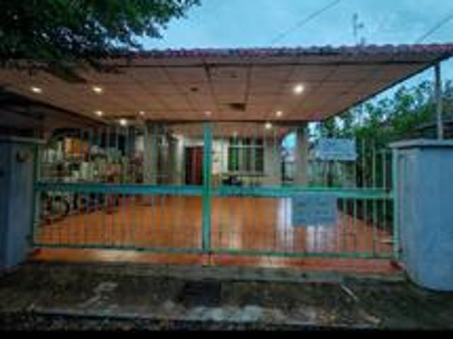 Semi D in changloon Taman Teja 142