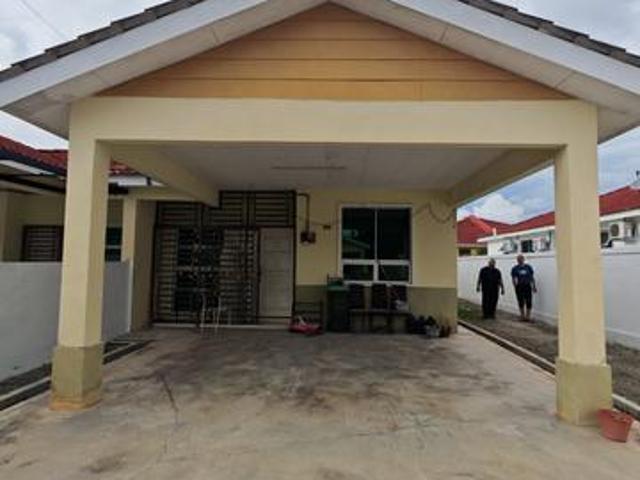 Semi D Murah Cantik Taman Kelisa Ria