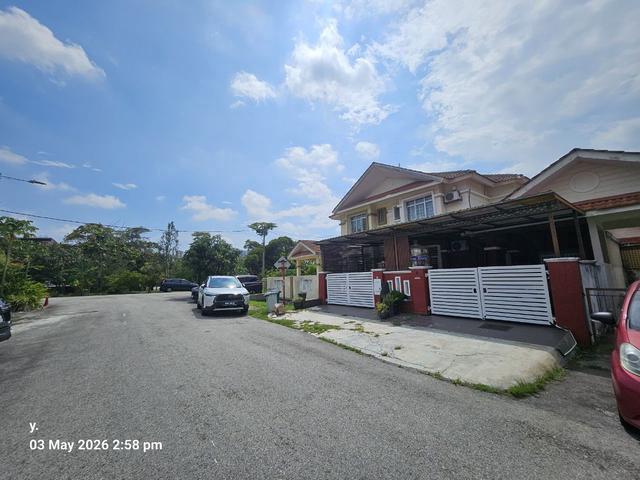 Semi D NEGO Dapur cantik Lorong Az Zaharah Puncak Alam