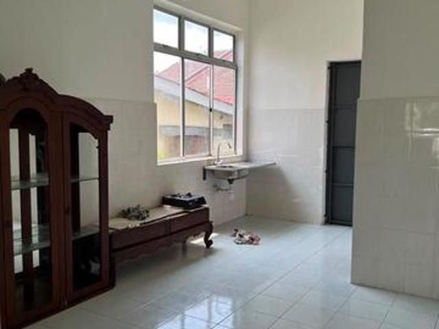 Semi D Nibong Tebal Partially Furnished for Sale Spacious Grab