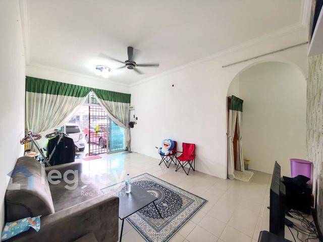 Semi D Saiz BESAR FREEHOLD Untuk Dijual di Taman Melor Teluk Intan