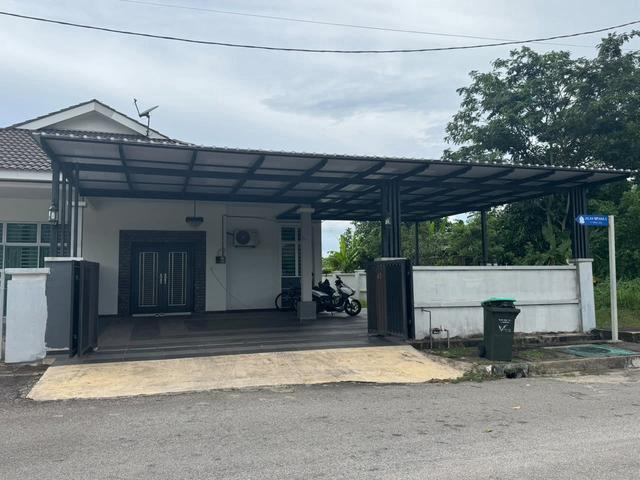 SEMI D SETINGKAT CANTIK fully renovated
