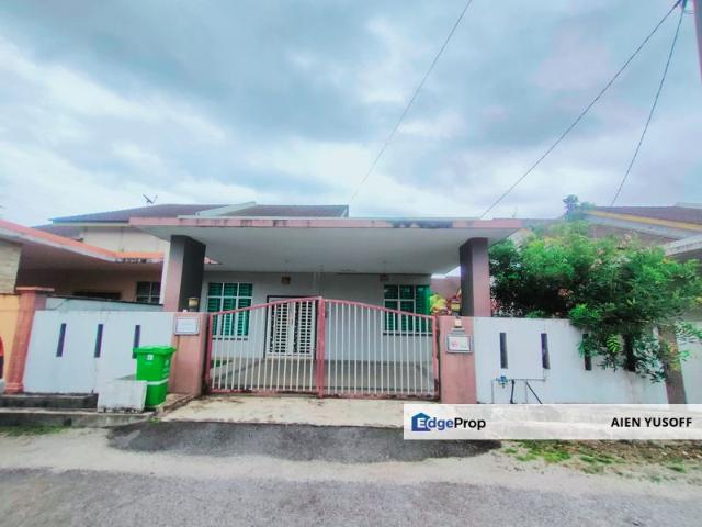 Semi D Setingkat di Taman Seri Damai Aman,Kuantan