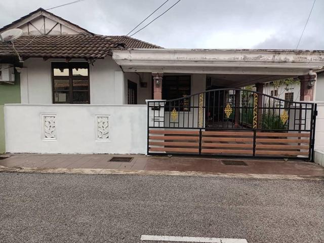 Semi D Setingkat Di Taman Sri Jambu Pekan Pahang