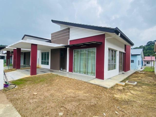 Semi D Single Storey Laman Budiman Seksyen U14 SHAH ALAM