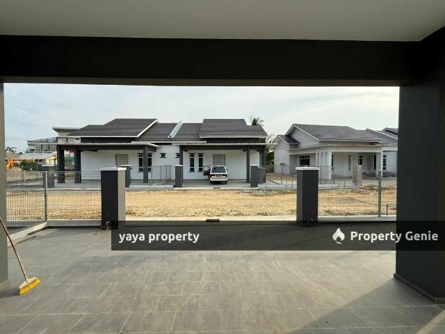 SEMI D PREMIUM BELAKANG MAKMAL KESIHATAN PEROL