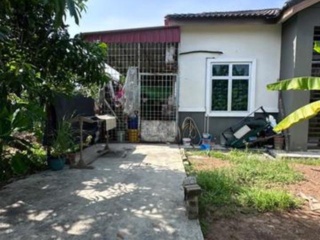 Semi D taman pulasan Yan Kedah