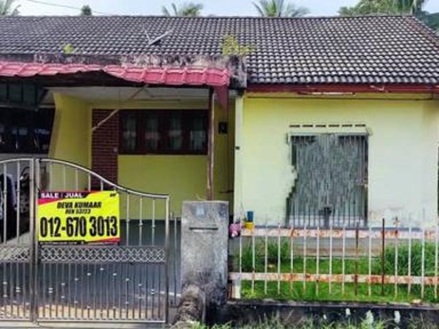 Semi D Teres House at Sungai Udang Melaka
