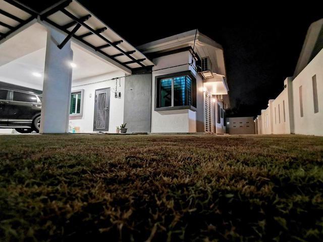 Semi Detached at Tmn Desa Salak Pekerti Salak Tinggi Sepang for Rent