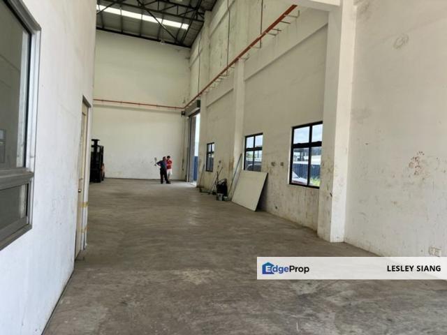 Semi Detached Factory for Rent at Senai