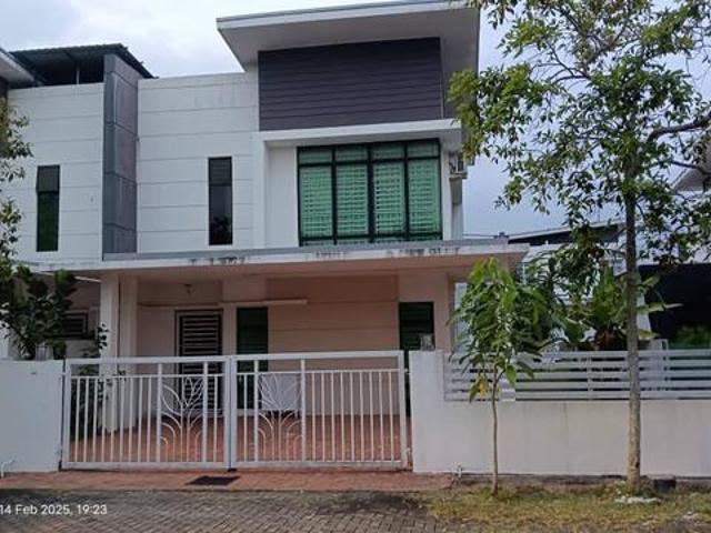 Semi Detached house nearby Lake and jogging track