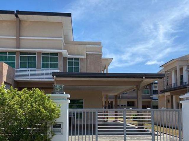 Semi Detached House for rent at Pantai Avenue