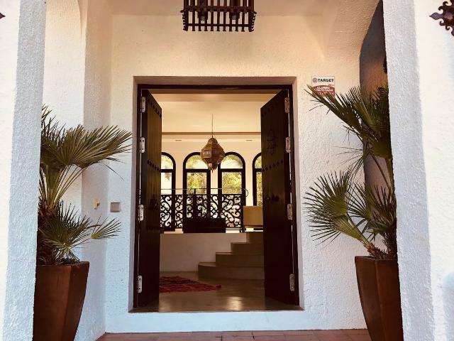 Semi Detached House in Nueva Andalucía