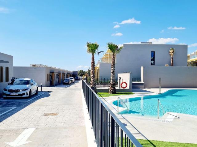 Semi Detached House in El Chaparral