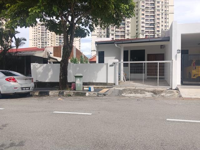 semi detached single storey house