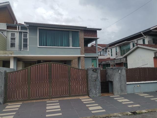Semi Detached vast land Bandar Lahat Mines