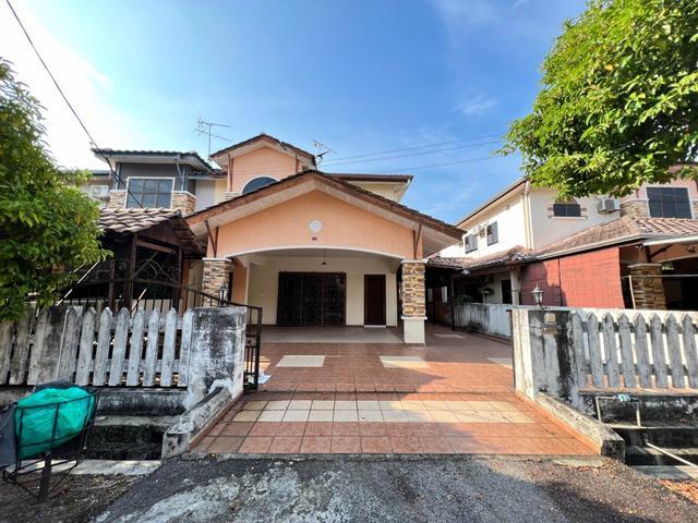Semi Detached Venice Desa Manjung Raya