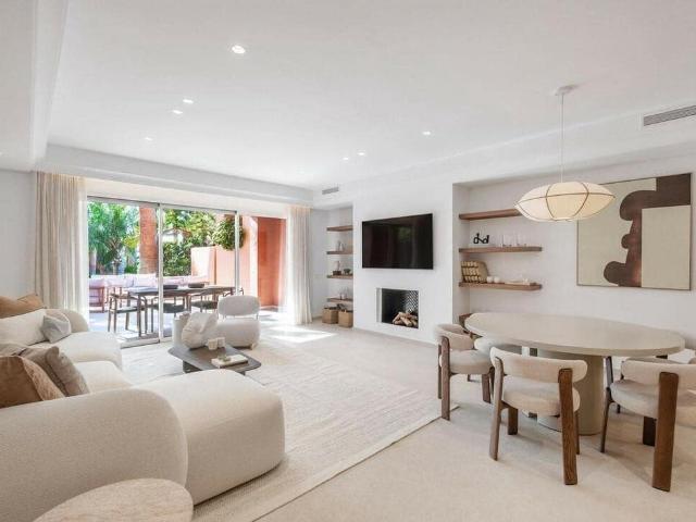 Semi detached Villa for rent in Lomas De Marbella, Marbella, Málaga