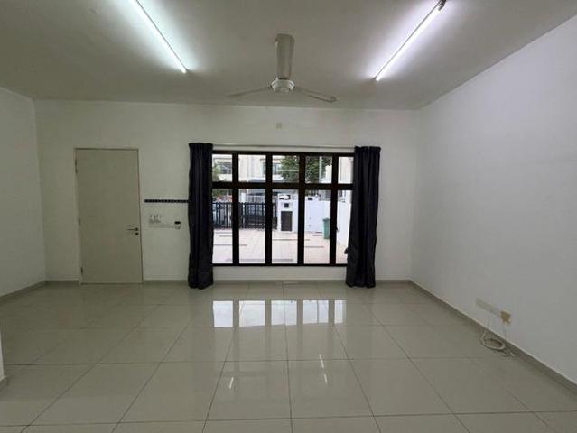 Semi Furnished 2 Story House At Eccohill 1 Semenyih
